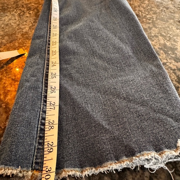 Tinseltown Women's Size 11 Blue Flare Pull-On Jeans Medium Wash - Picture 15 of 15